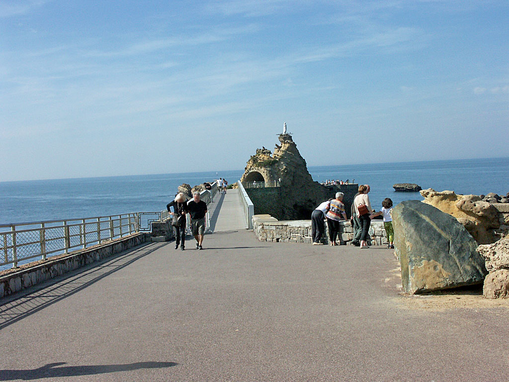 rocher-vierge2.jpg