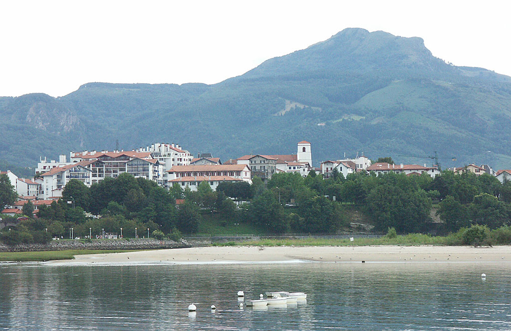hendaye-le-centre-ville.jpg