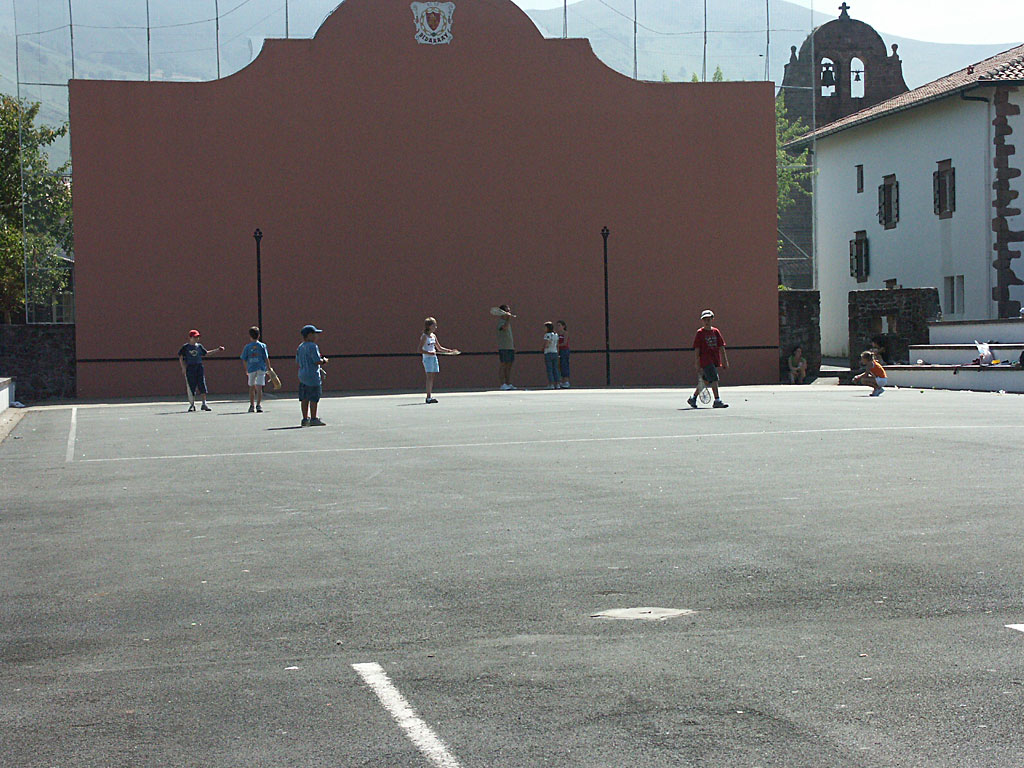 enfantsaufronton2.jpg